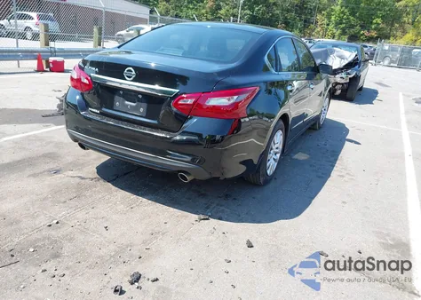 2018 Nissan Altima 2.5 S z USA, uszkodzony, nr VIN 1N4AL3AP4JC220059